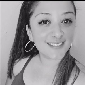 Meet your Posher, Candy